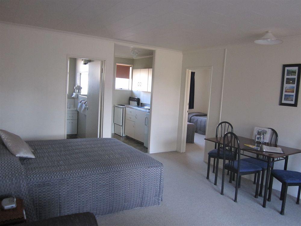 Aaa Thames Court Motel Oamaru Esterno foto