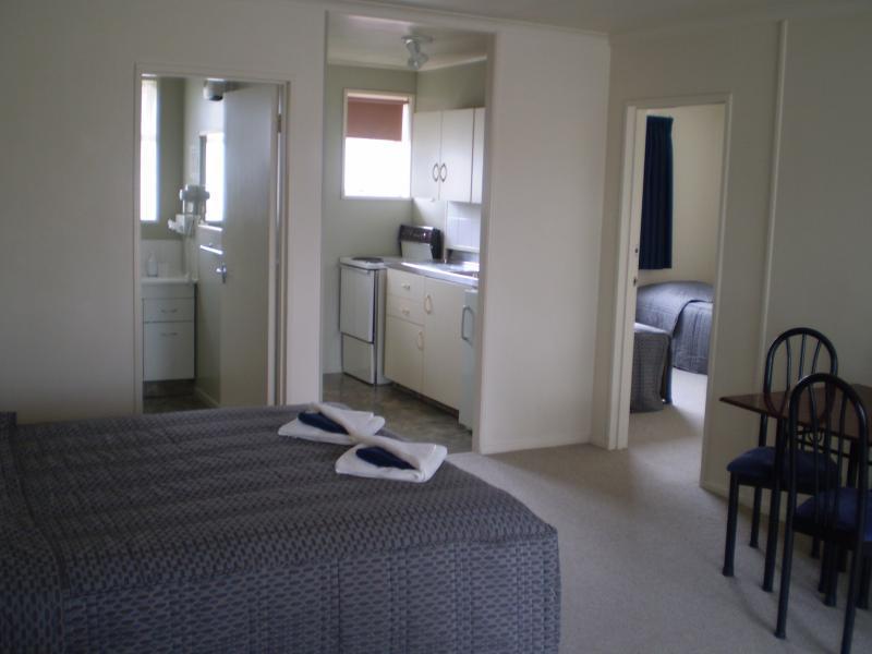 Aaa Thames Court Motel Oamaru Esterno foto
