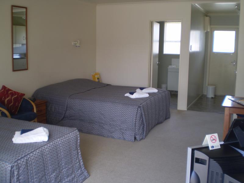Aaa Thames Court Motel Oamaru Esterno foto
