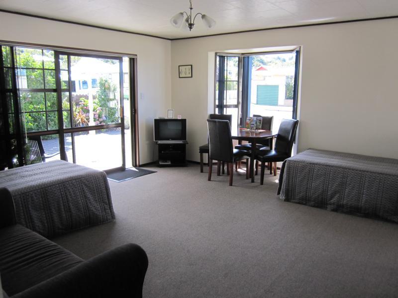 Aaa Thames Court Motel Oamaru Esterno foto