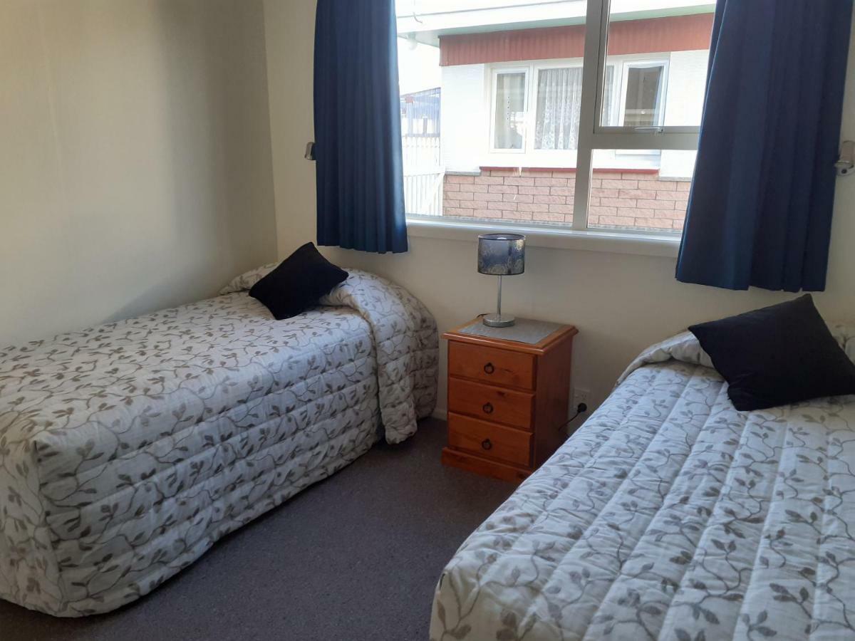 Aaa Thames Court Motel Oamaru Esterno foto